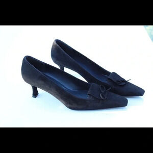 Stuart Weitzman pumps